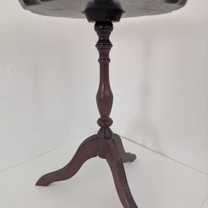 Vintage Wine Table – Mahogany Tripod Base with Leather Top