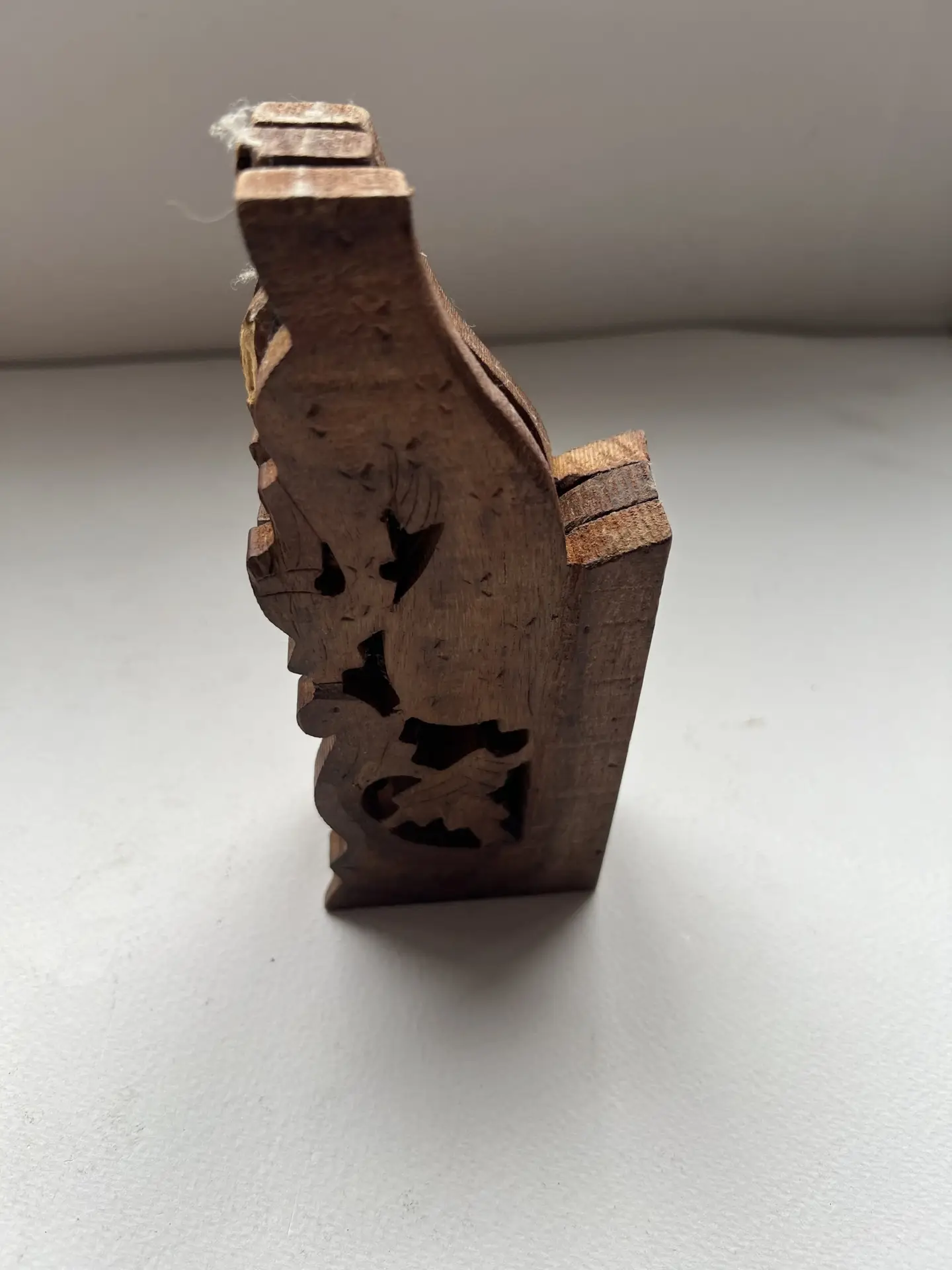 Carved Wooden Folding Letter Rack Napkin Holder Bird Design Vintage - Image 4