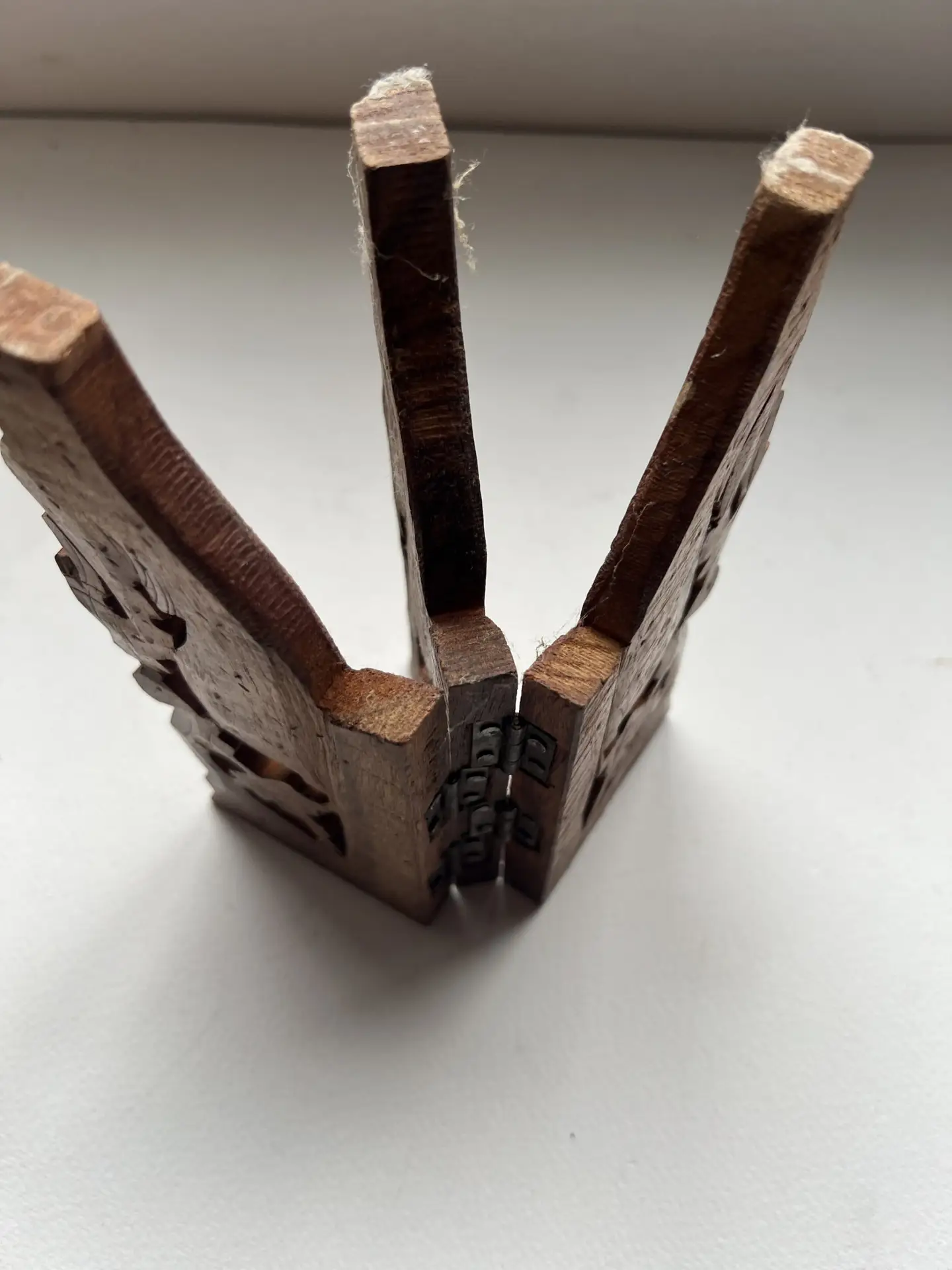 Carved Wooden Folding Letter Rack Napkin Holder Bird Design Vintage - Image 2